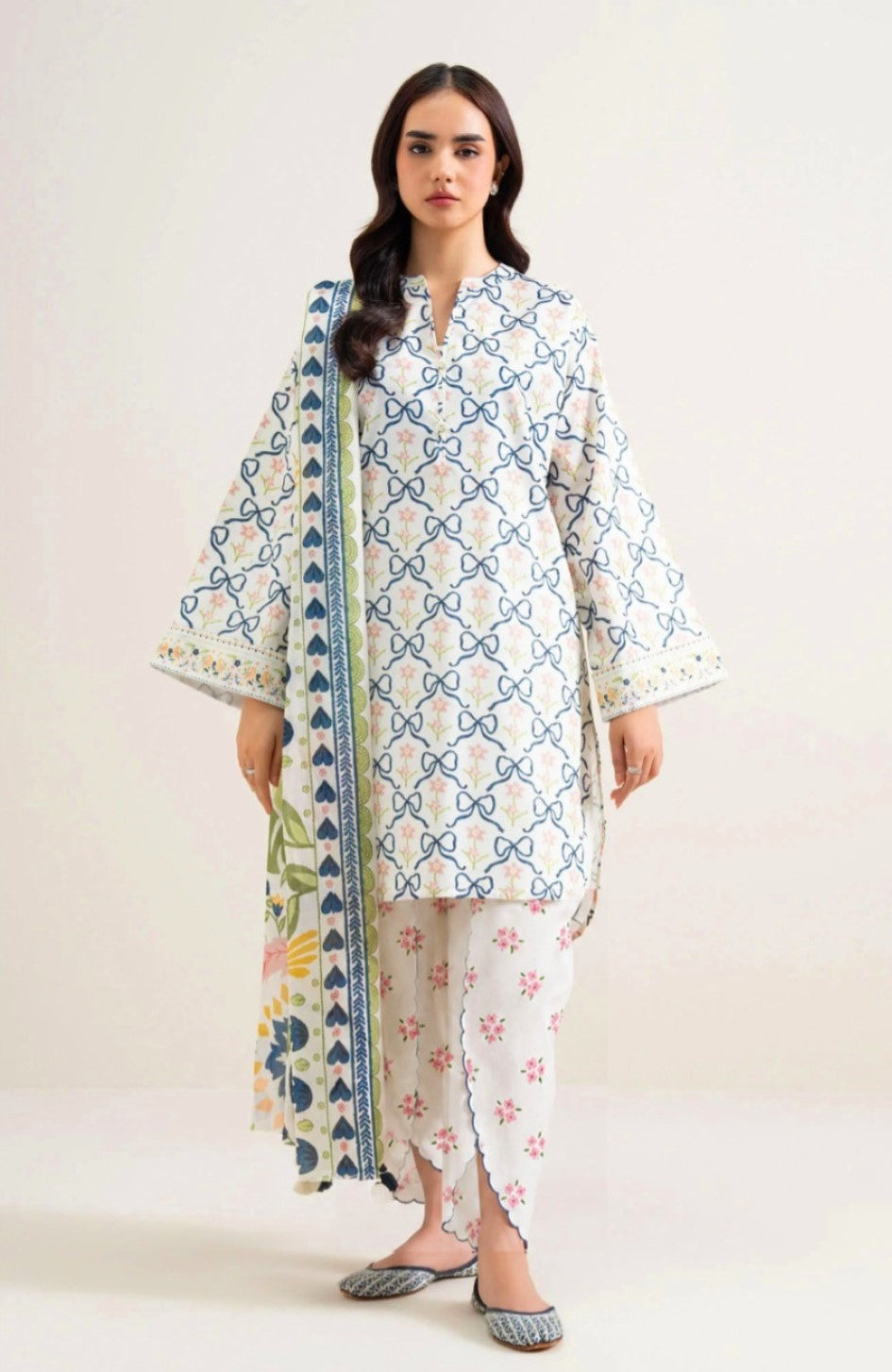 Sapphire 3PC Printed Karandi Suit