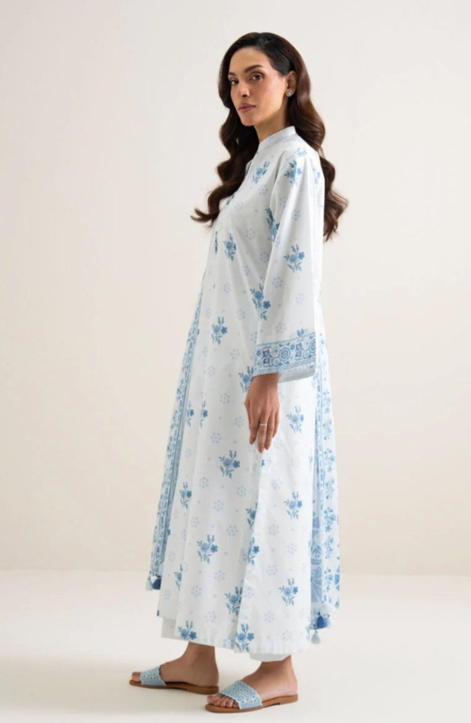 Sapphire 3PC Printed Karandi Suit